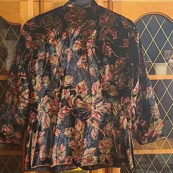 Velvet Jacket - Picture 5 of 7